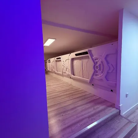 Capsule hotel Capslock - Durma Em Uma Capsula Futurista Lisbon